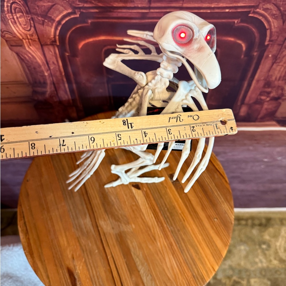Skeleton Vulture Crow Halloween Bird Decor with Red Eyes Decor Party Craft NWT - Picture 14 of 17